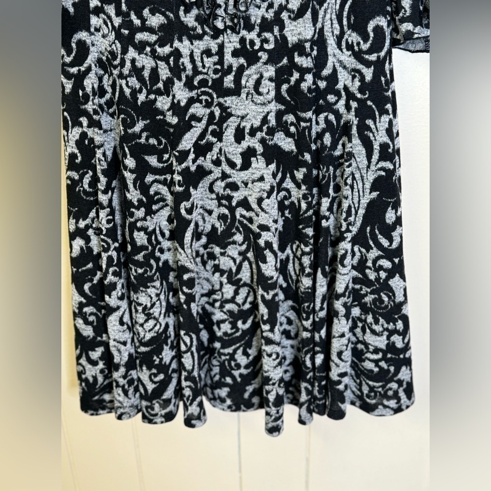 Chris McLaughlin Long Sleeve Ruffle Dress 4P - Picture 6 of 8